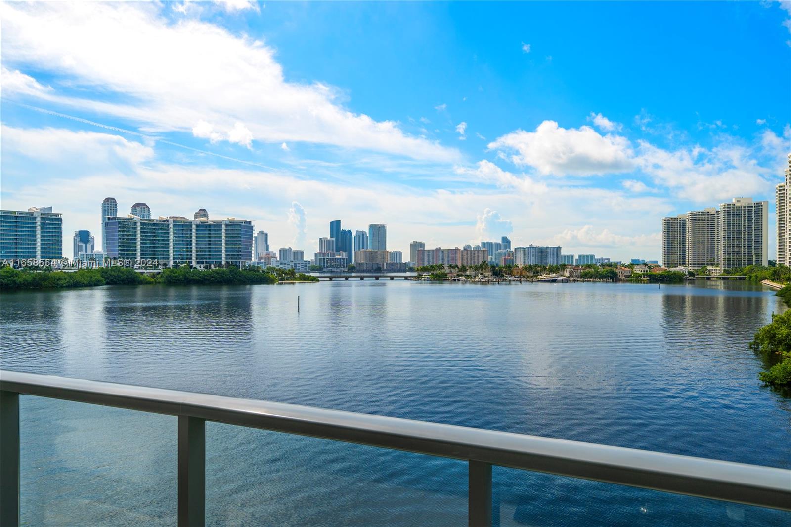 3300 NE 188th St #312, Aventura FL 33180