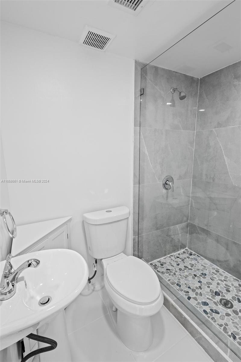 2222 SW 5th St, Miami, Florida image 21