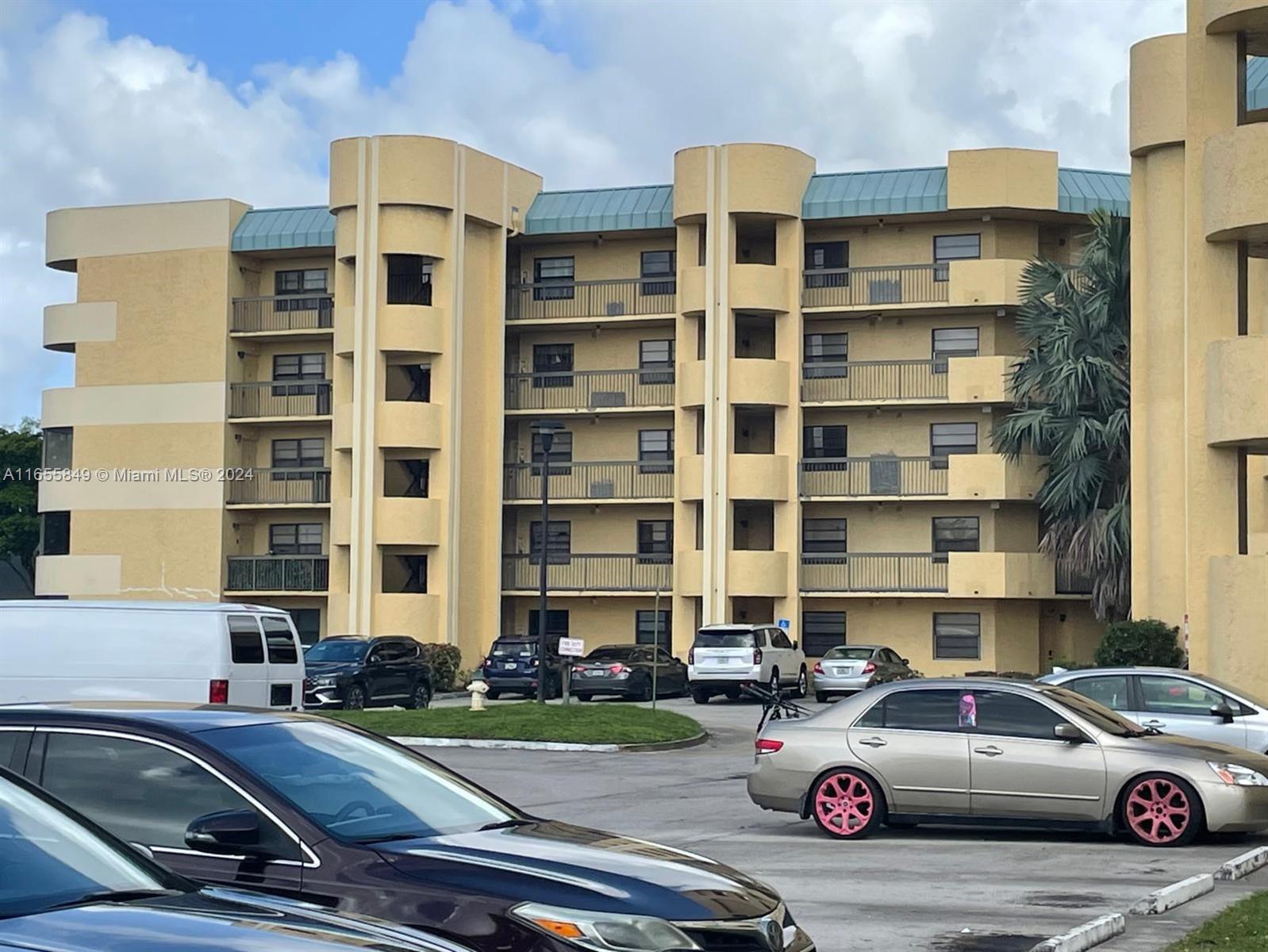 6575 W Oakland Park Blvd #511, Lauderhill, Florida image 26