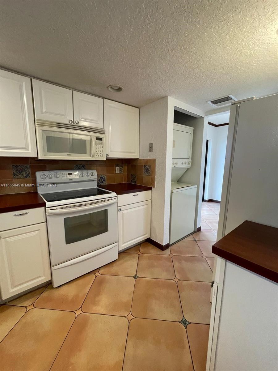 6575 W Oakland Park Blvd #511, Lauderhill, Florida image 3