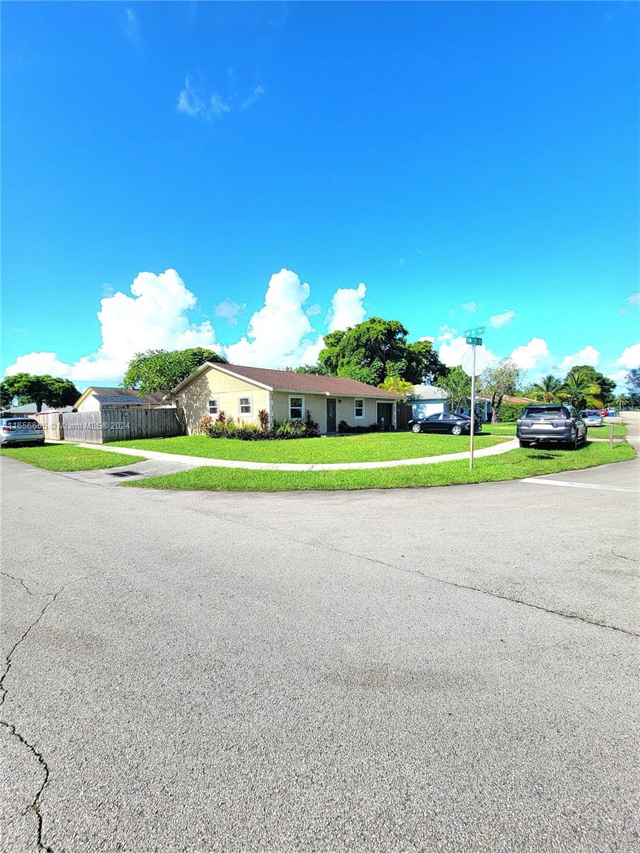 Residential, North Lauderdale, Florida image 2