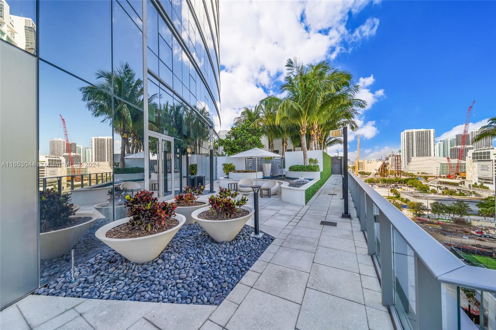 851 NE 1st Ave #4008, Miami, Florida image 39