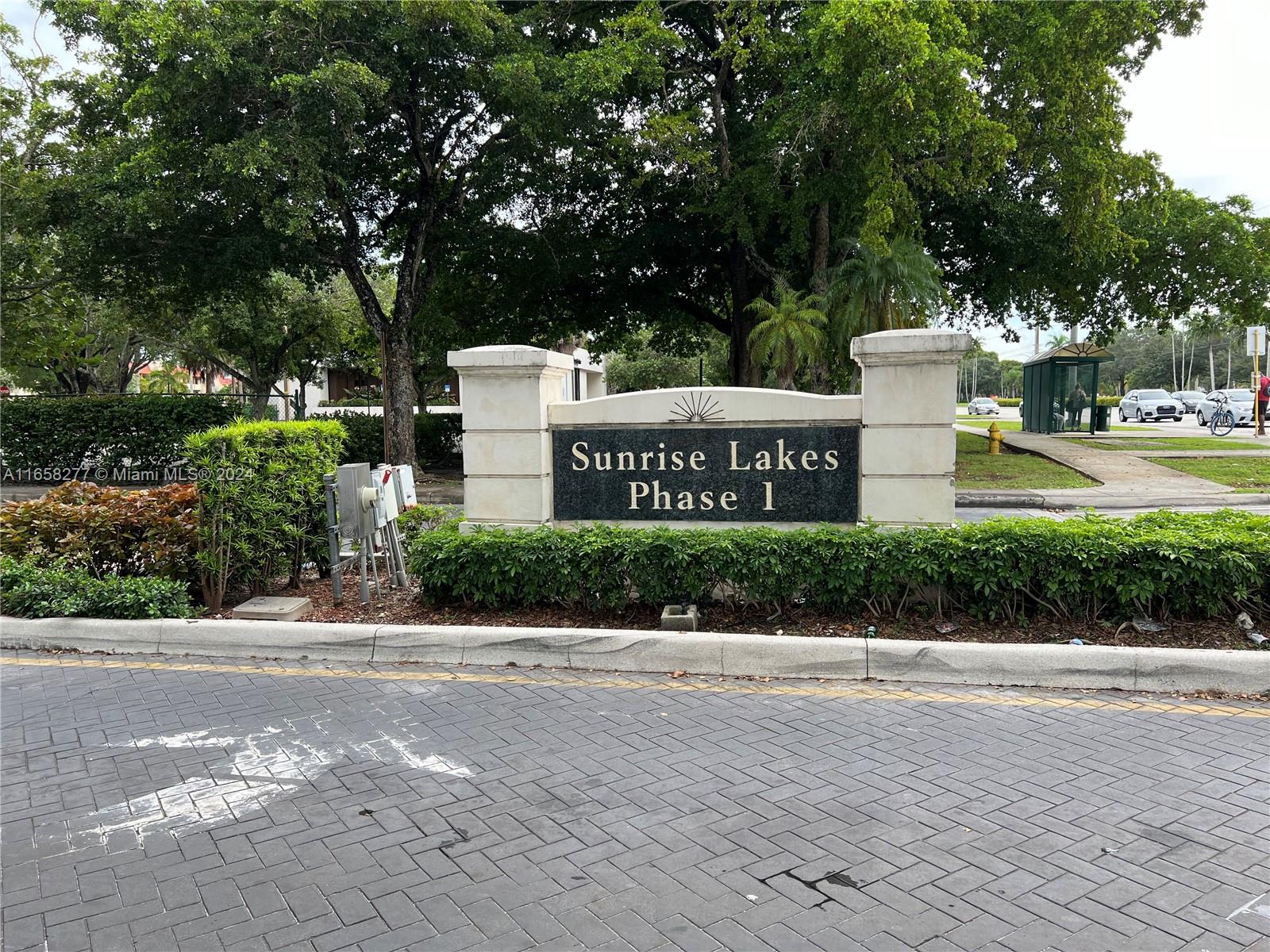 2651 E Sunrise Lakes Dr #111, Sunrise, Florida image 1