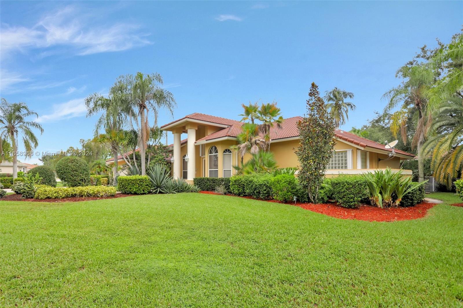 1712 NW 126th Dr, Coral Springs, Florida image 2