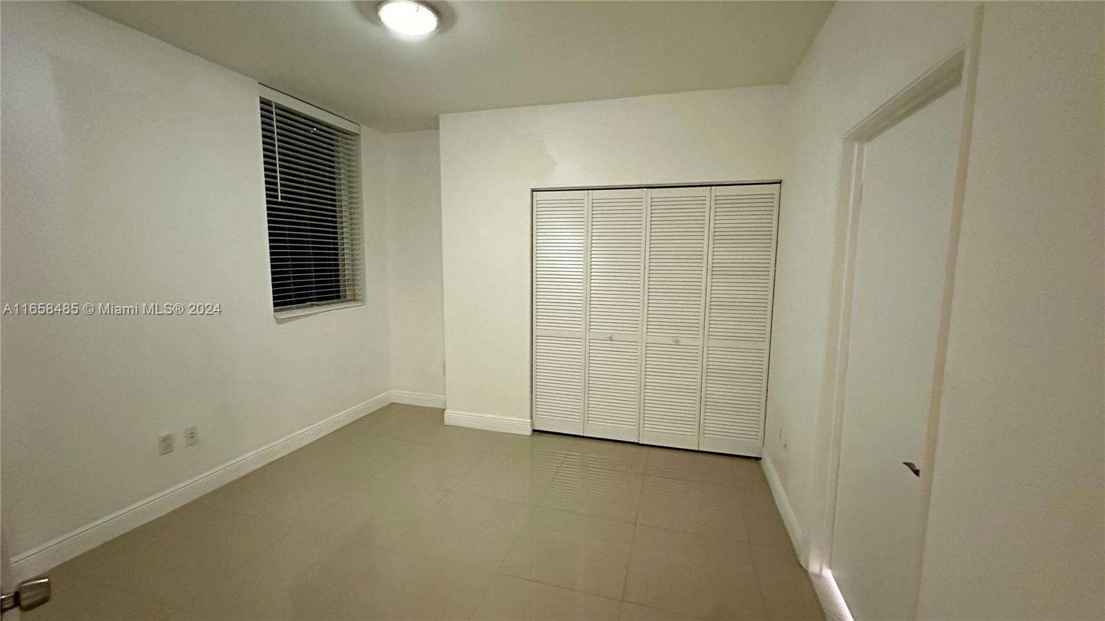 244 Biscayne Blvd #1210, Miami FL 33132