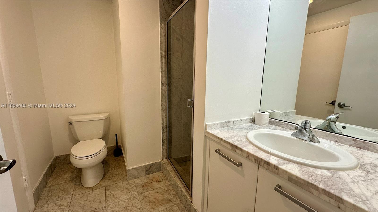244 Biscayne Blvd #1210, Miami FL 33132