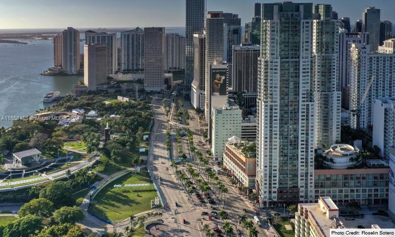 244 Biscayne Blvd #1210, Miami FL 33132