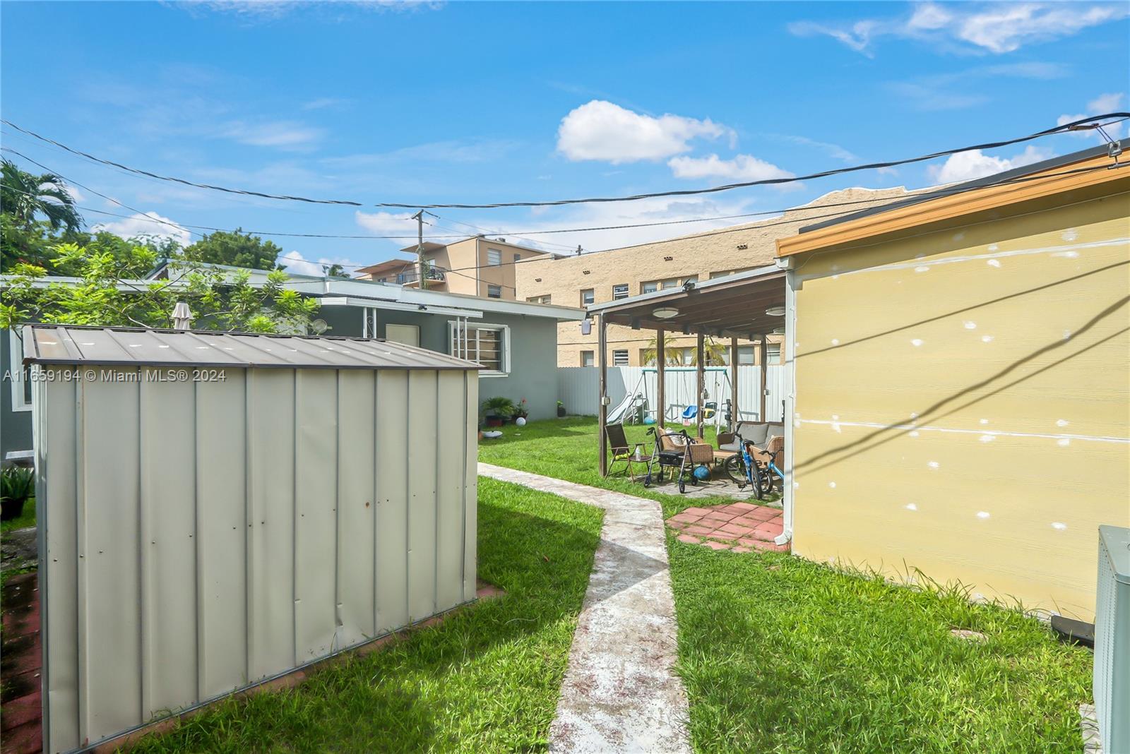 2120 SW 5th St, Miami, Florida image 2