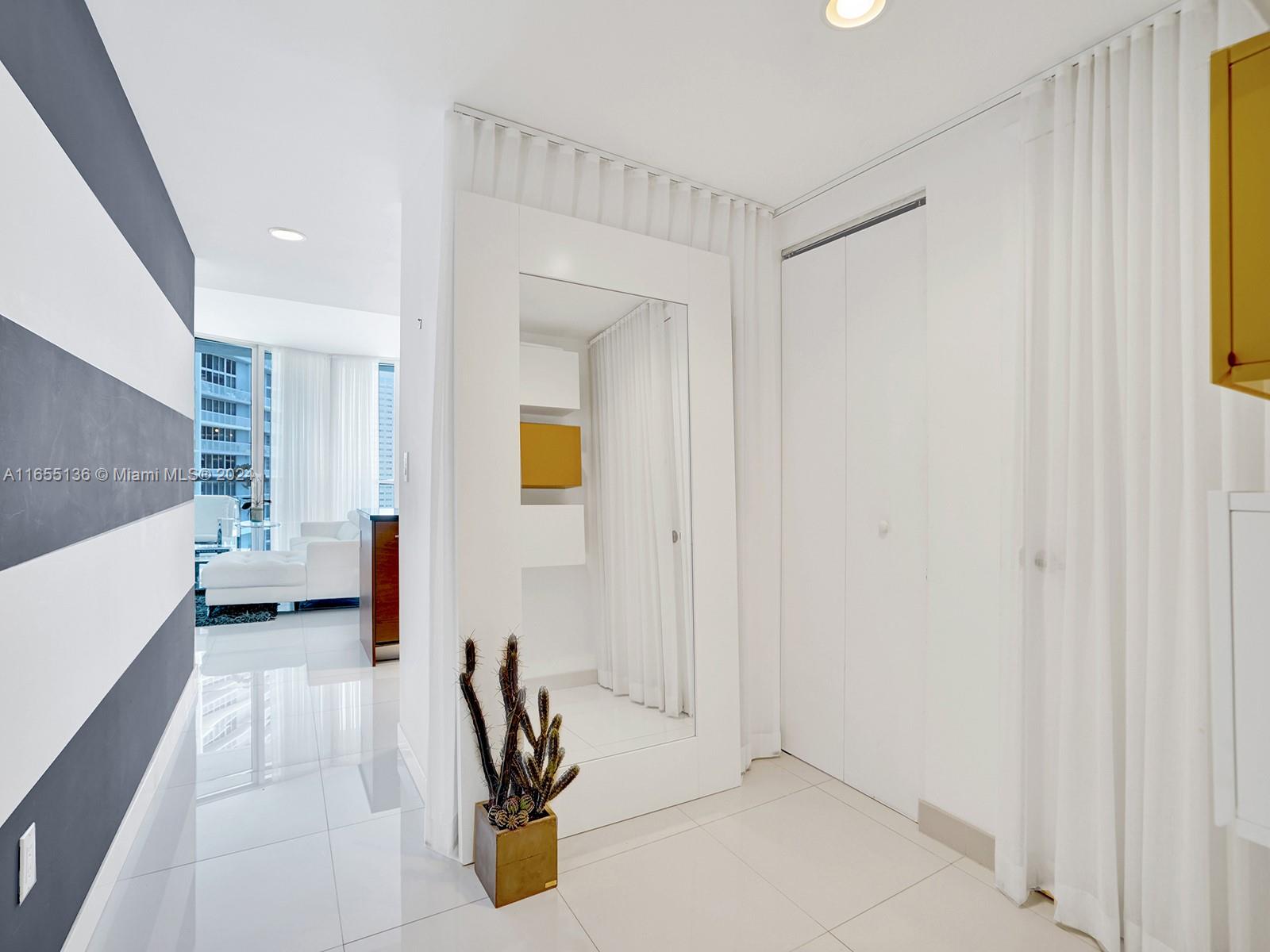 495 Brickell Ave #2504, Miami FL 33131