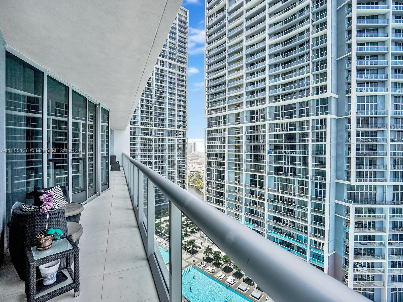 495 Brickell Ave #2504, Miami FL 33131