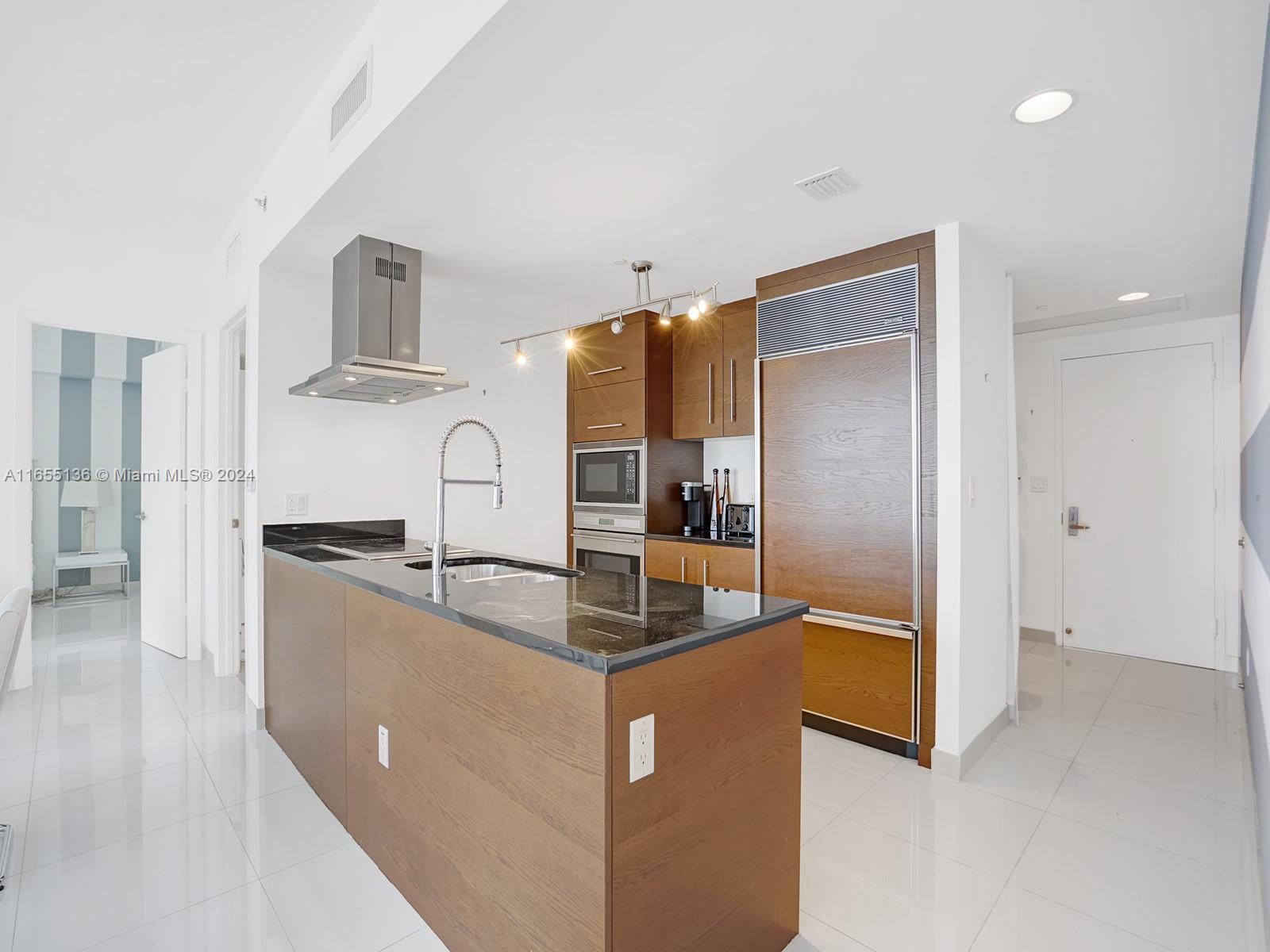 495 Brickell Ave #2504, Miami FL 33131