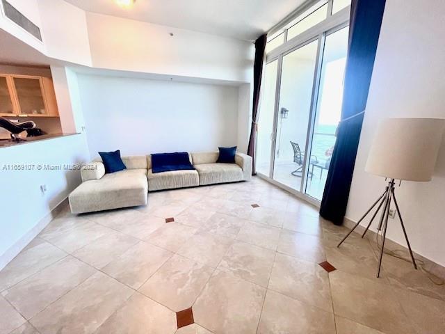 16699 Collins Ave #1003, Sunny Isles Beach FL 33160