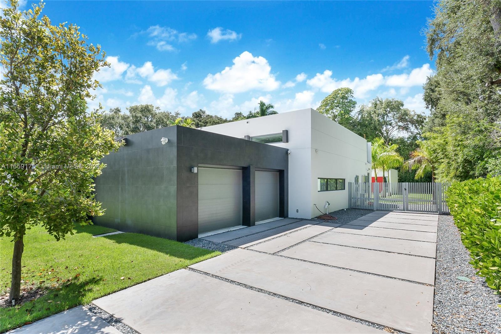 Listing Photo 15