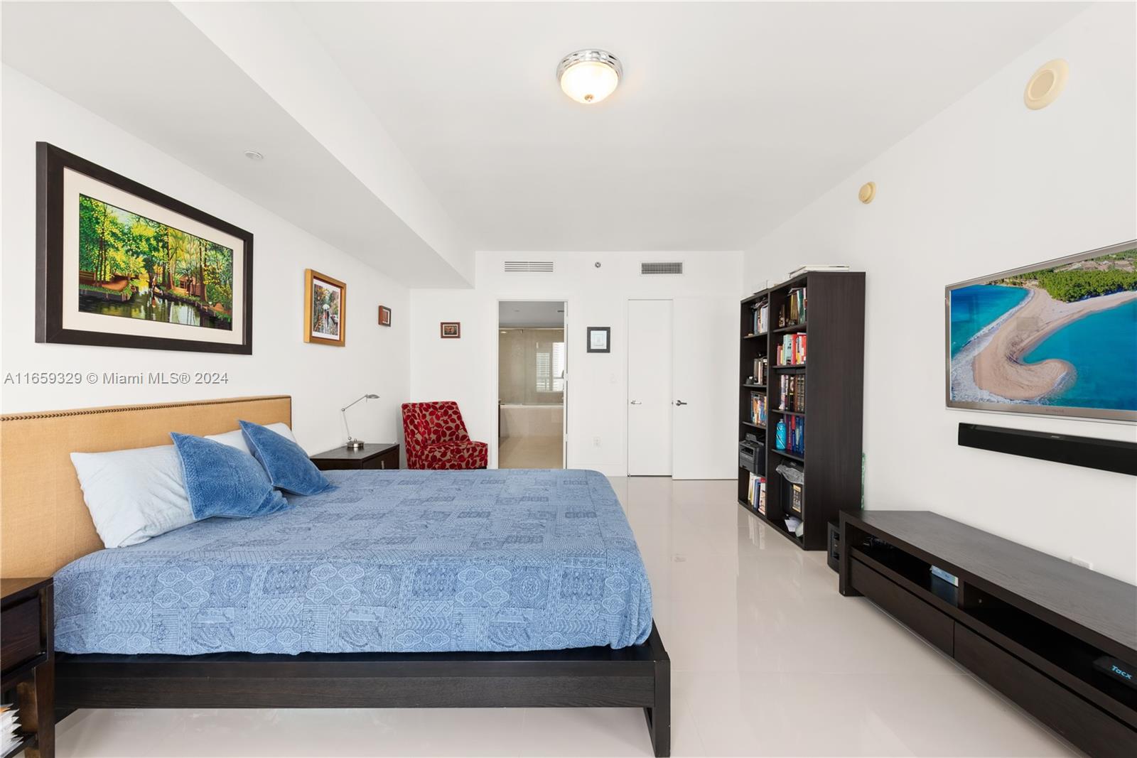 495 Brickell Ave #5207, Miami FL 33131