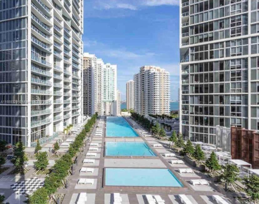 495 Brickell Ave #5207, Miami FL 33131