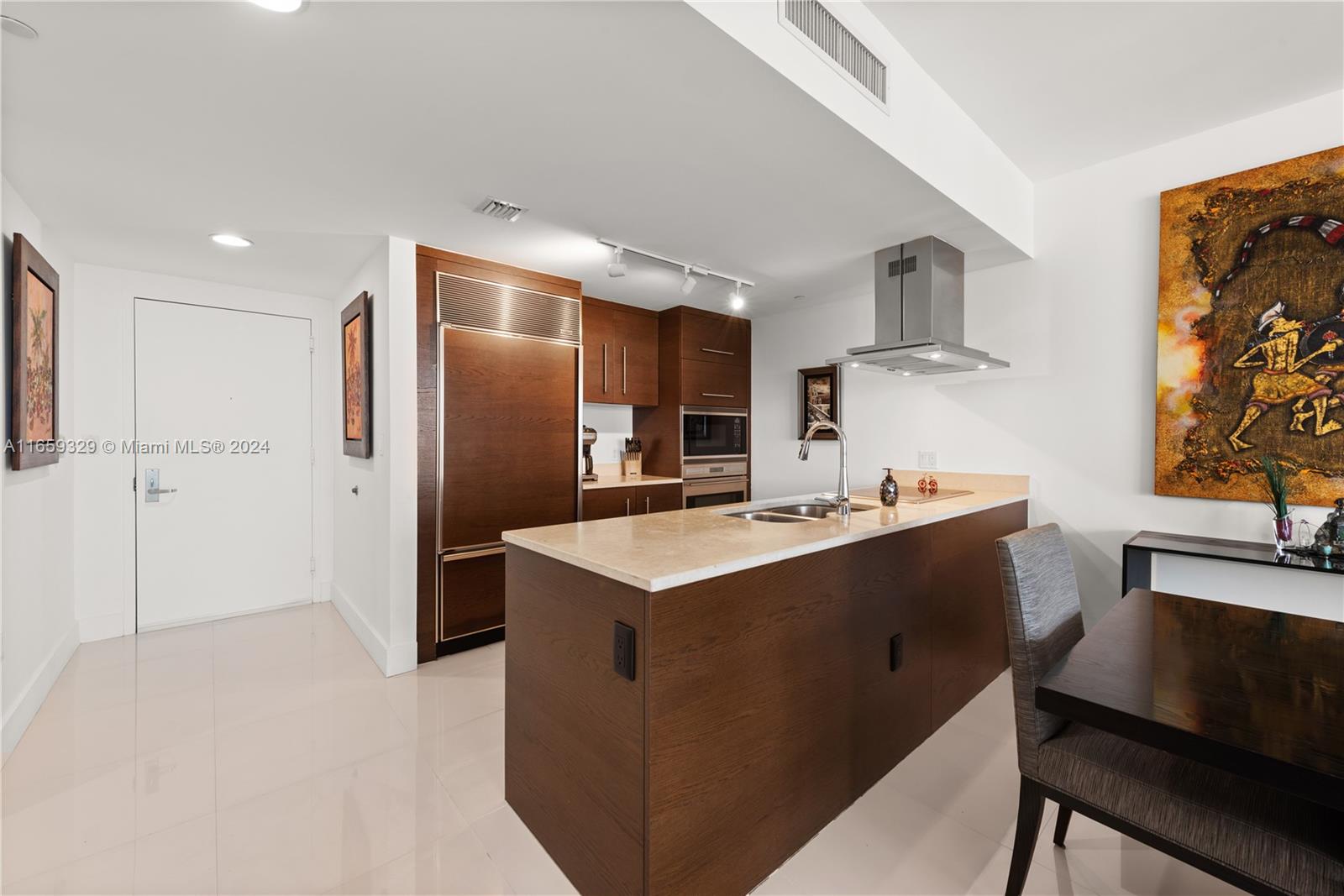 495 Brickell Ave #5207, Miami FL 33131