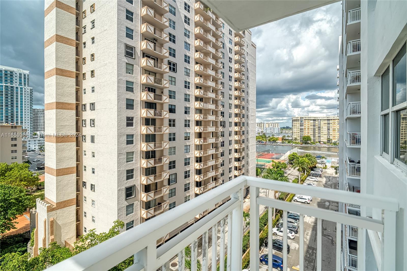 1849 S Ocean Dr #914, Hallandale Beach, Florida image 43