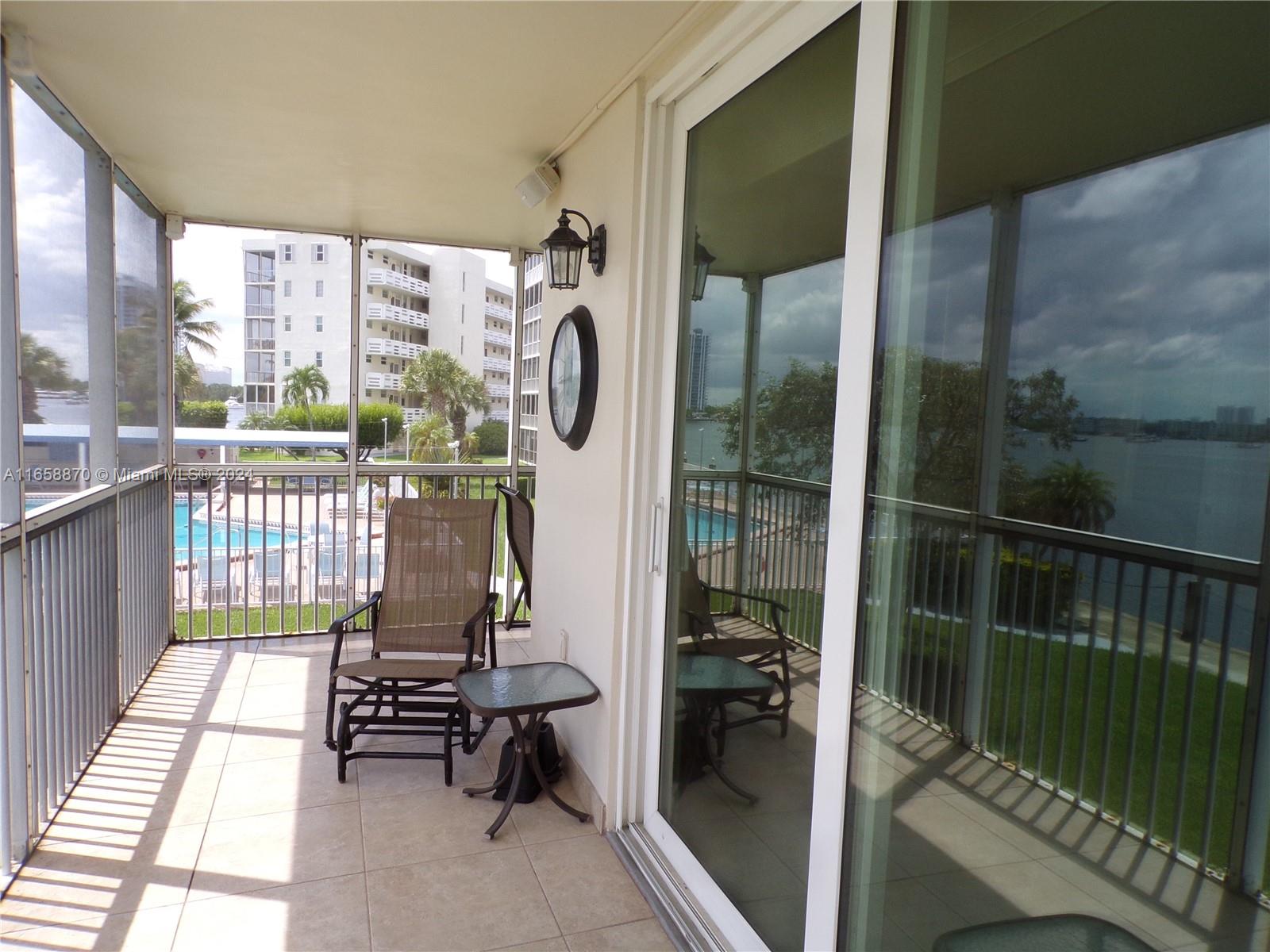 3010 Marcos Dr #R206, Aventura, Florida image 9