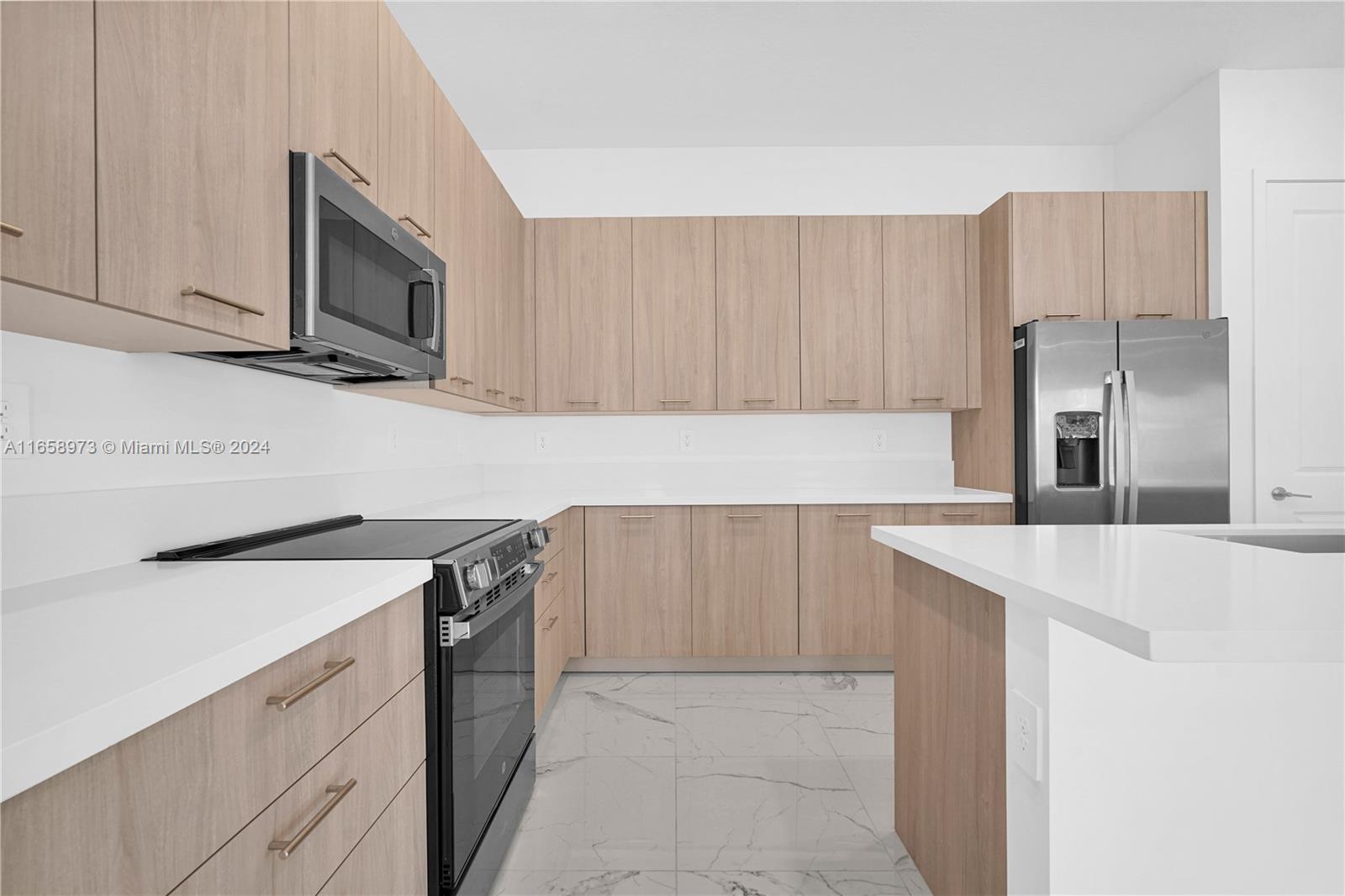 Property photo # 9