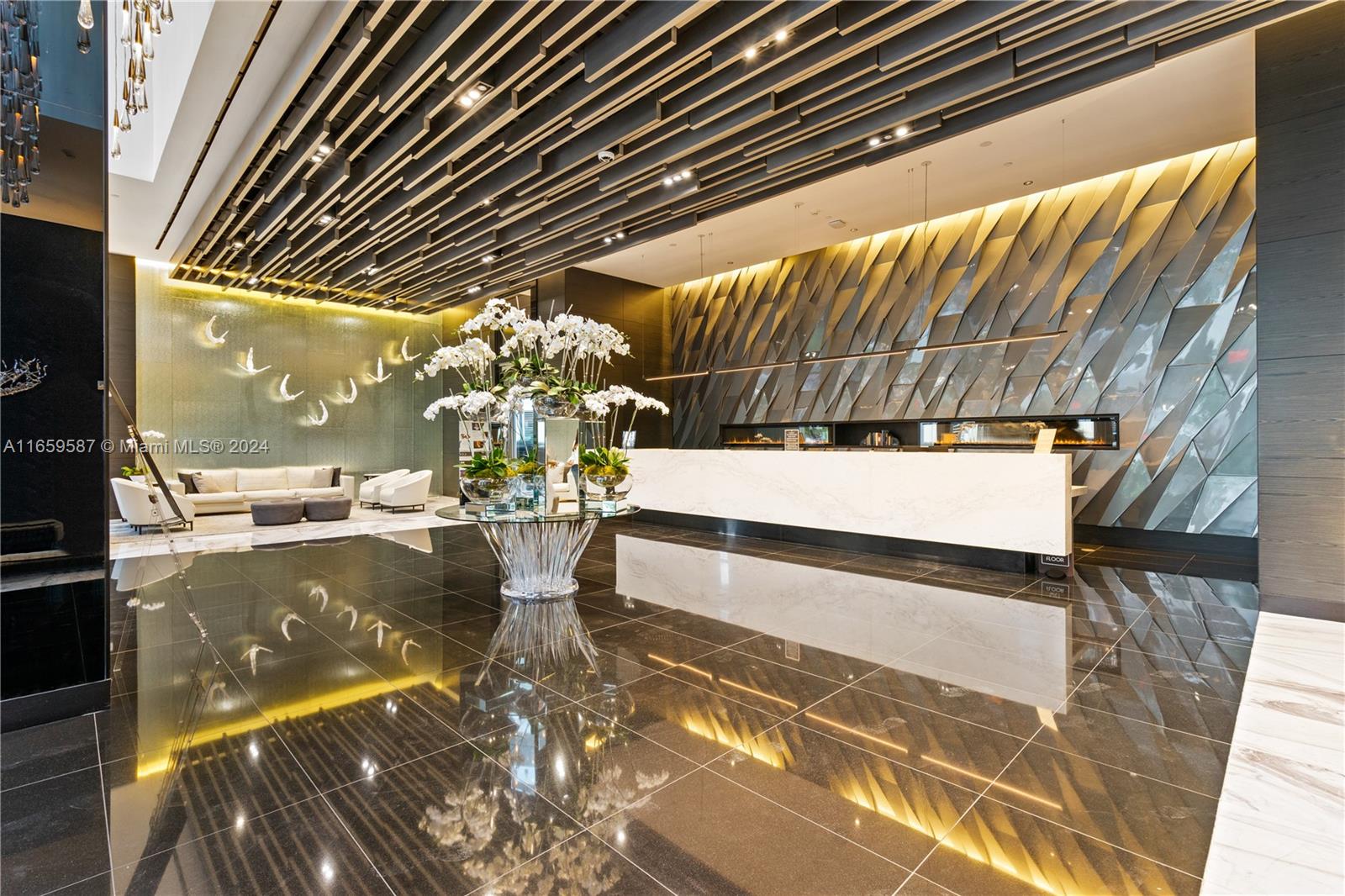 Condo for Sale in Miami, FL
