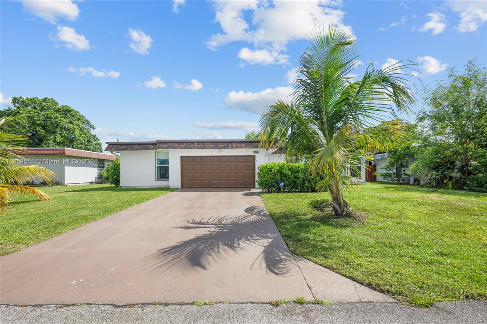 7010 NW 63rd St, Tamarac, Florida image 1