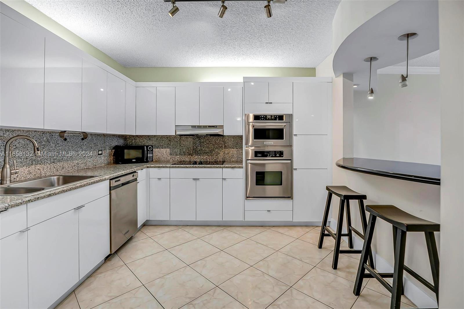 8855 Collins Ave #10H, Surfside FL 33154