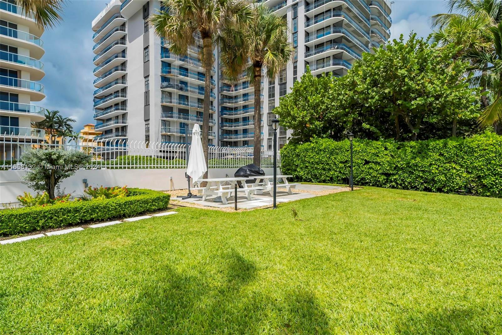 8855 Collins Ave #10H, Surfside FL 33154