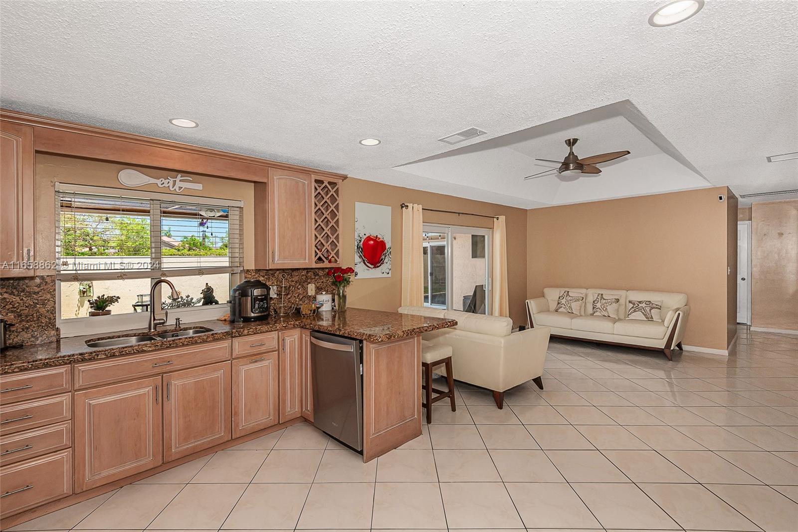 7105 NW 45th St, Coral Springs, Florida image 16