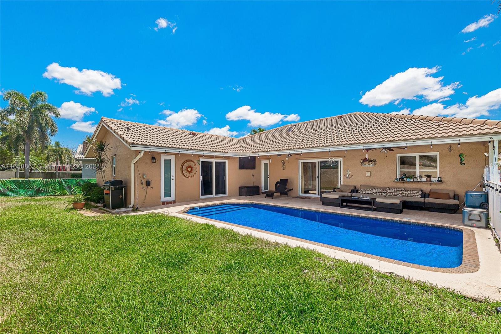 7105 NW 45th St, Coral Springs, Florida image 3