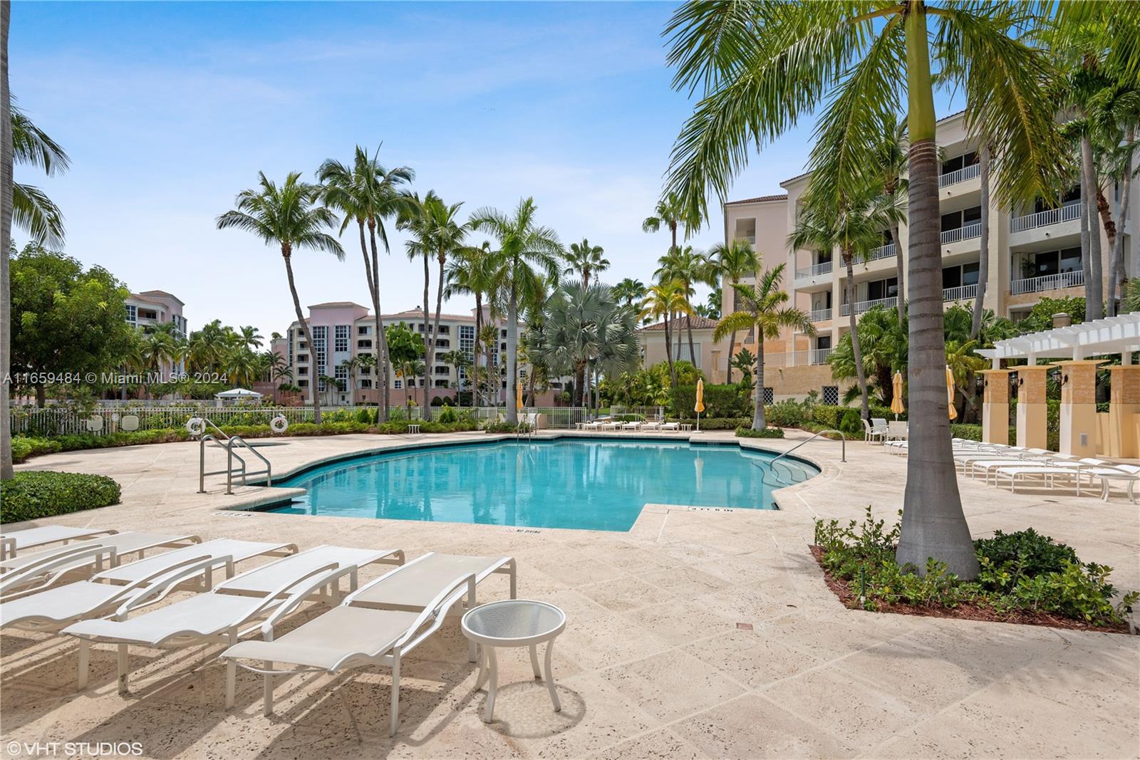 715 Crandon Blvd #206, Key Biscayne, Florida image 24