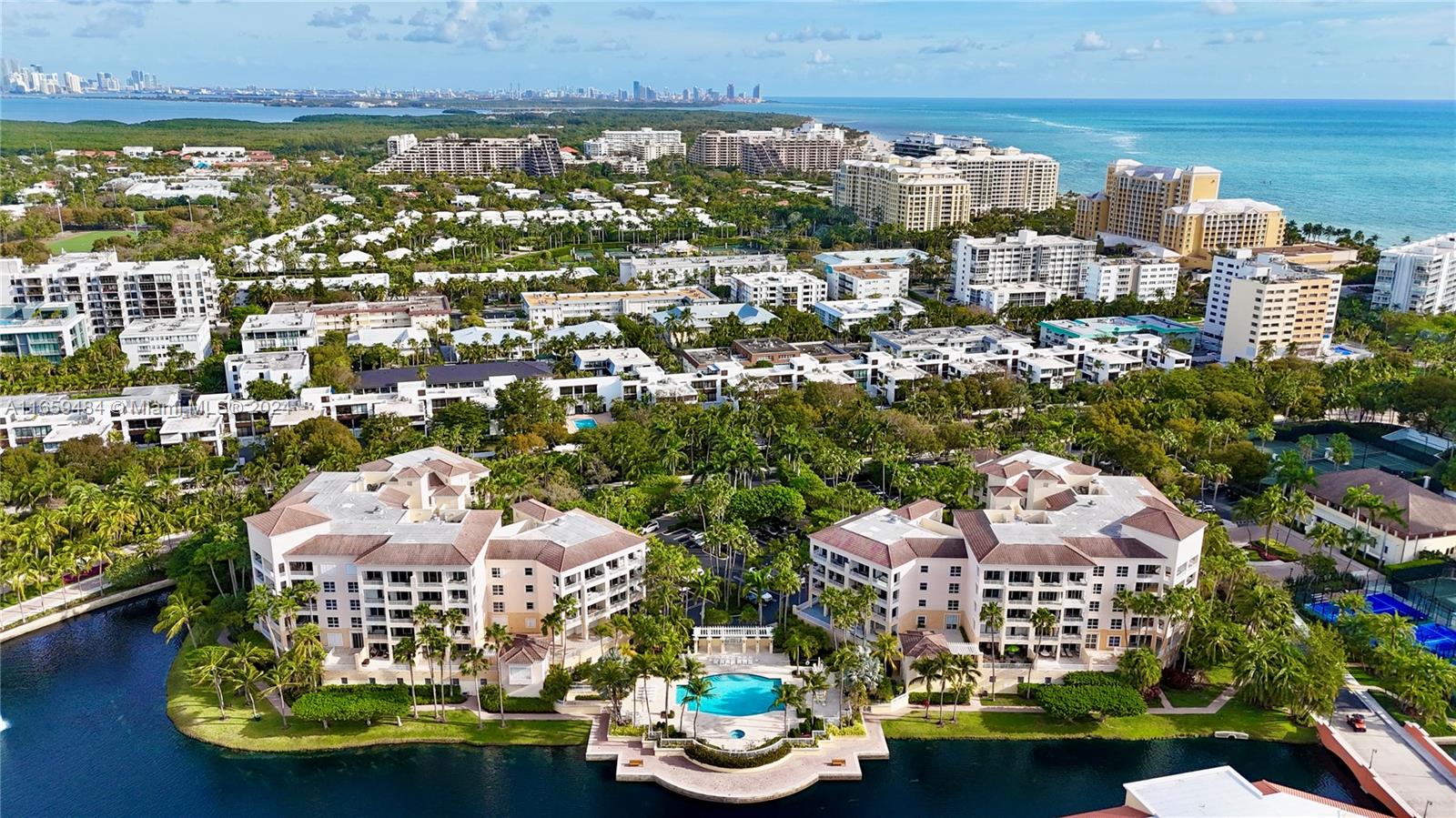 715 Crandon Blvd #206, Key Biscayne, Florida image 27