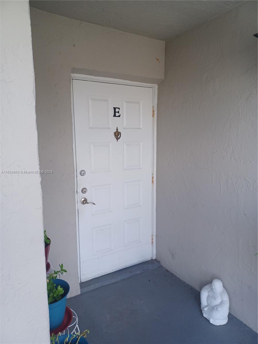 1201 N Liberty Ave #1201E, Homestead, Florida image 3