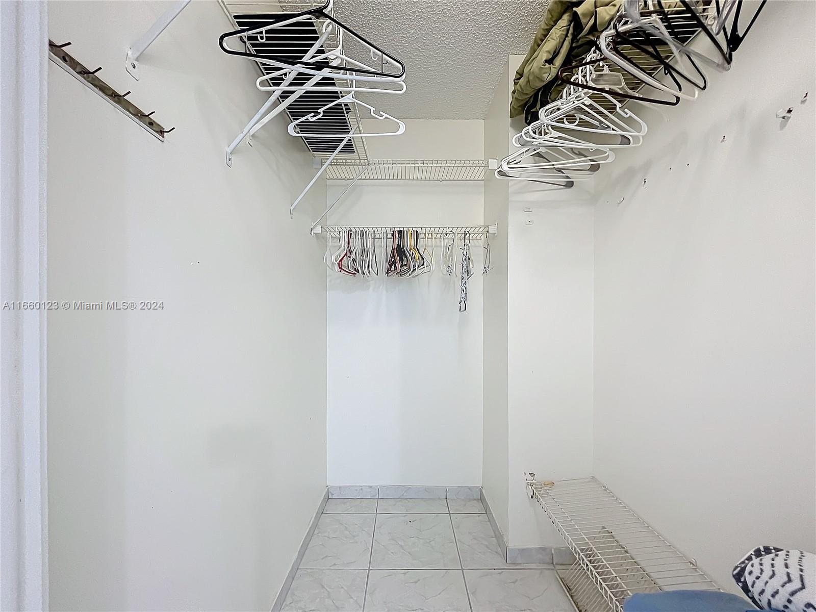 210 174th St #811, Sunny Isles Beach, Florida image 38