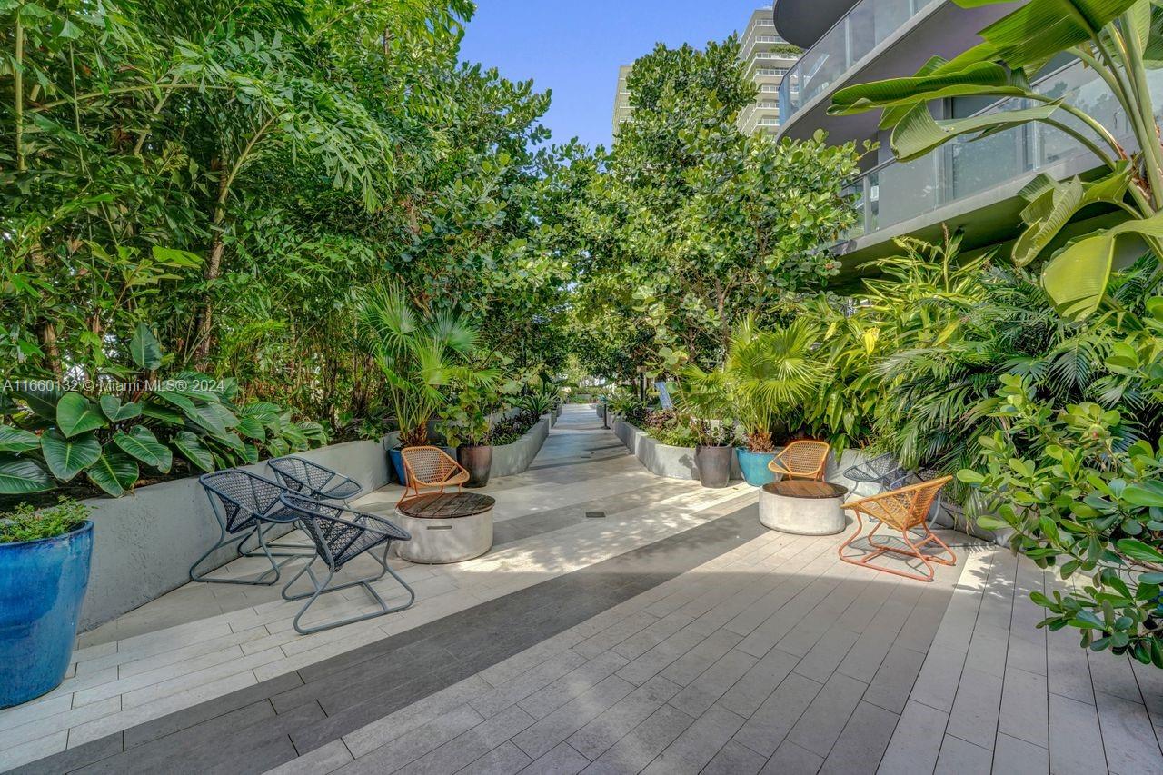 121 NE 34th St #1908, Miami FL 33137