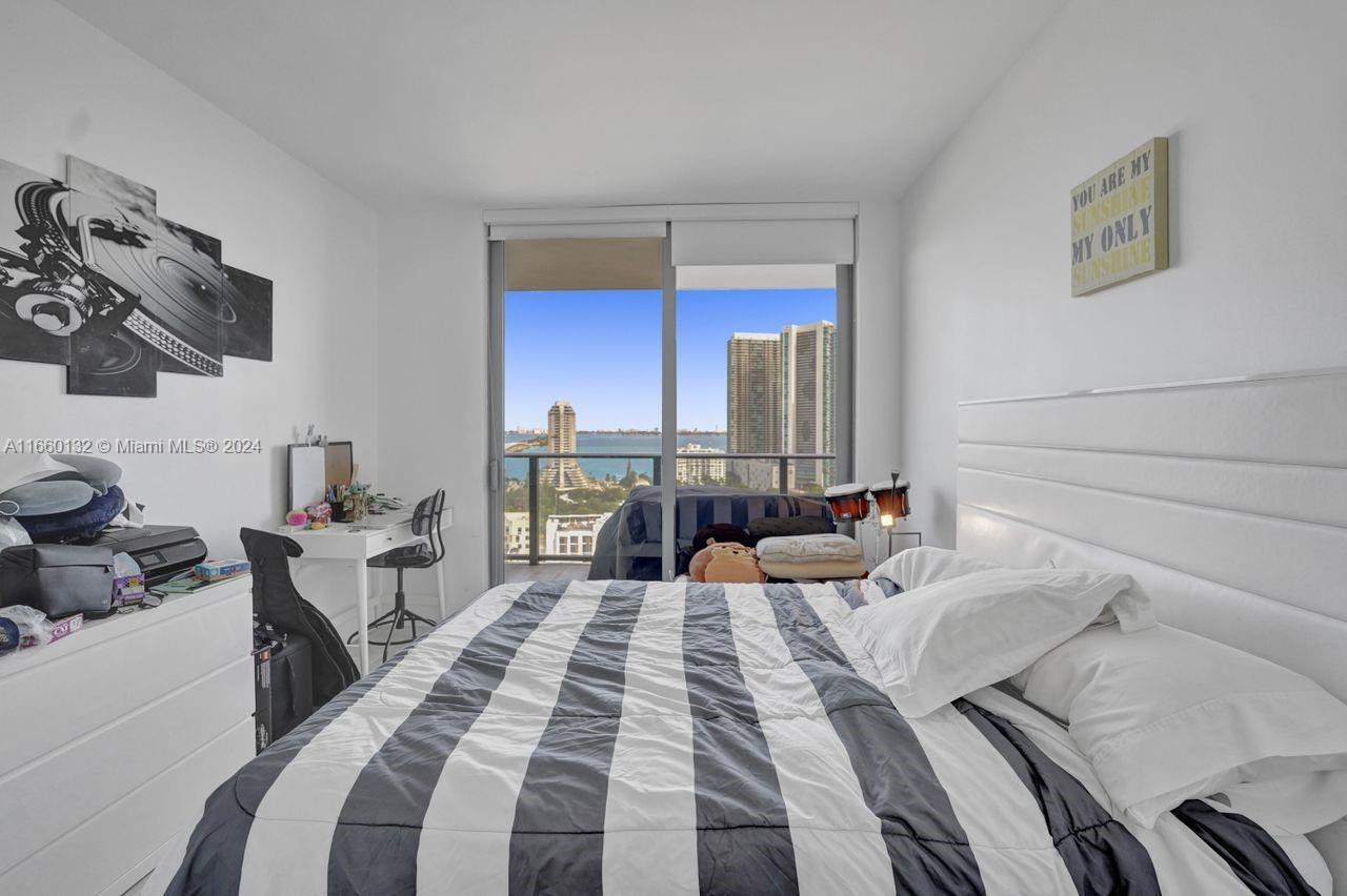 121 NE 34th St #1908, Miami FL 33137