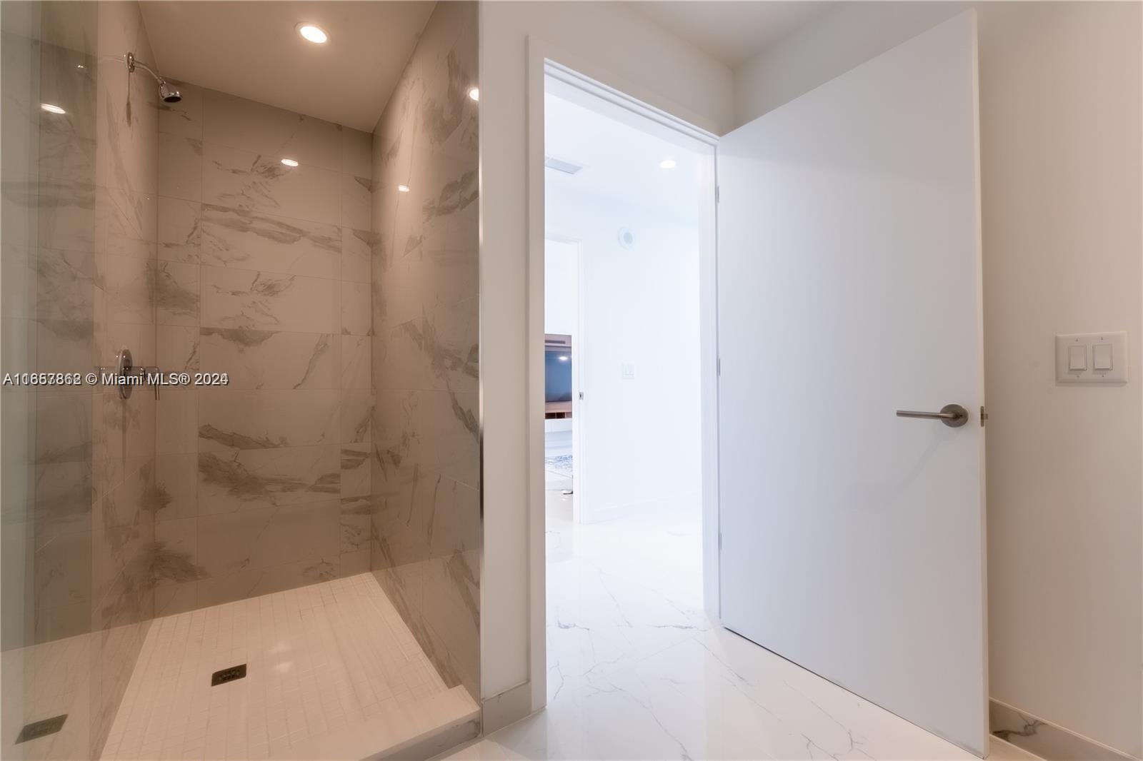 851 NE 1st Ave #3308, Miami FL 33132