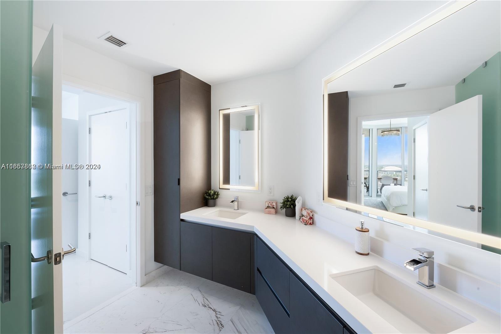 851 NE 1st Ave #3308, Miami FL 33132