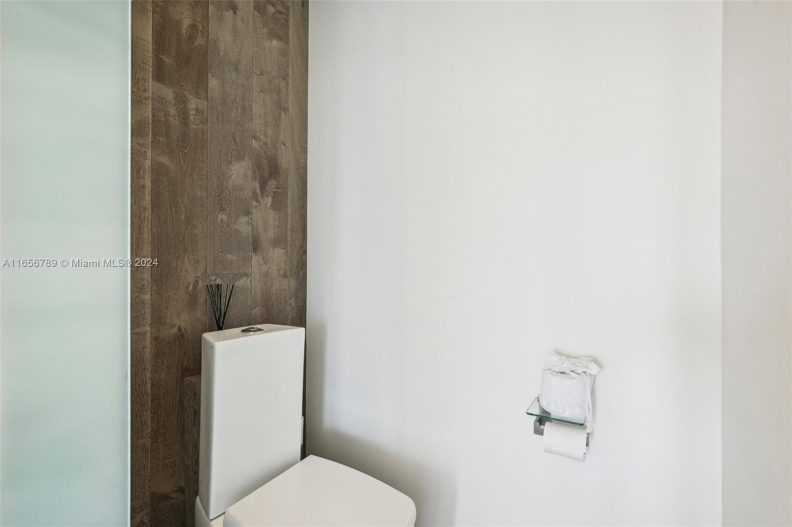 Listing Photo 25