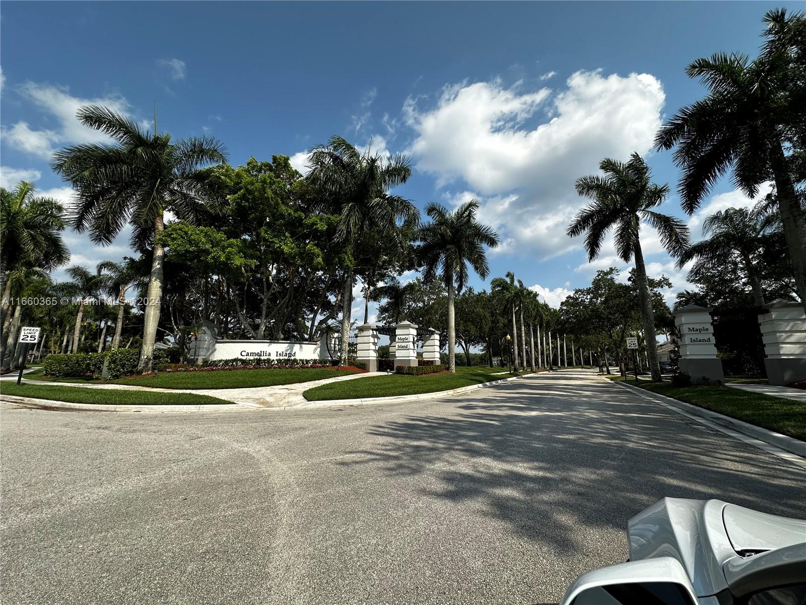 1307 Camellia Cir, Weston, Florida image 13