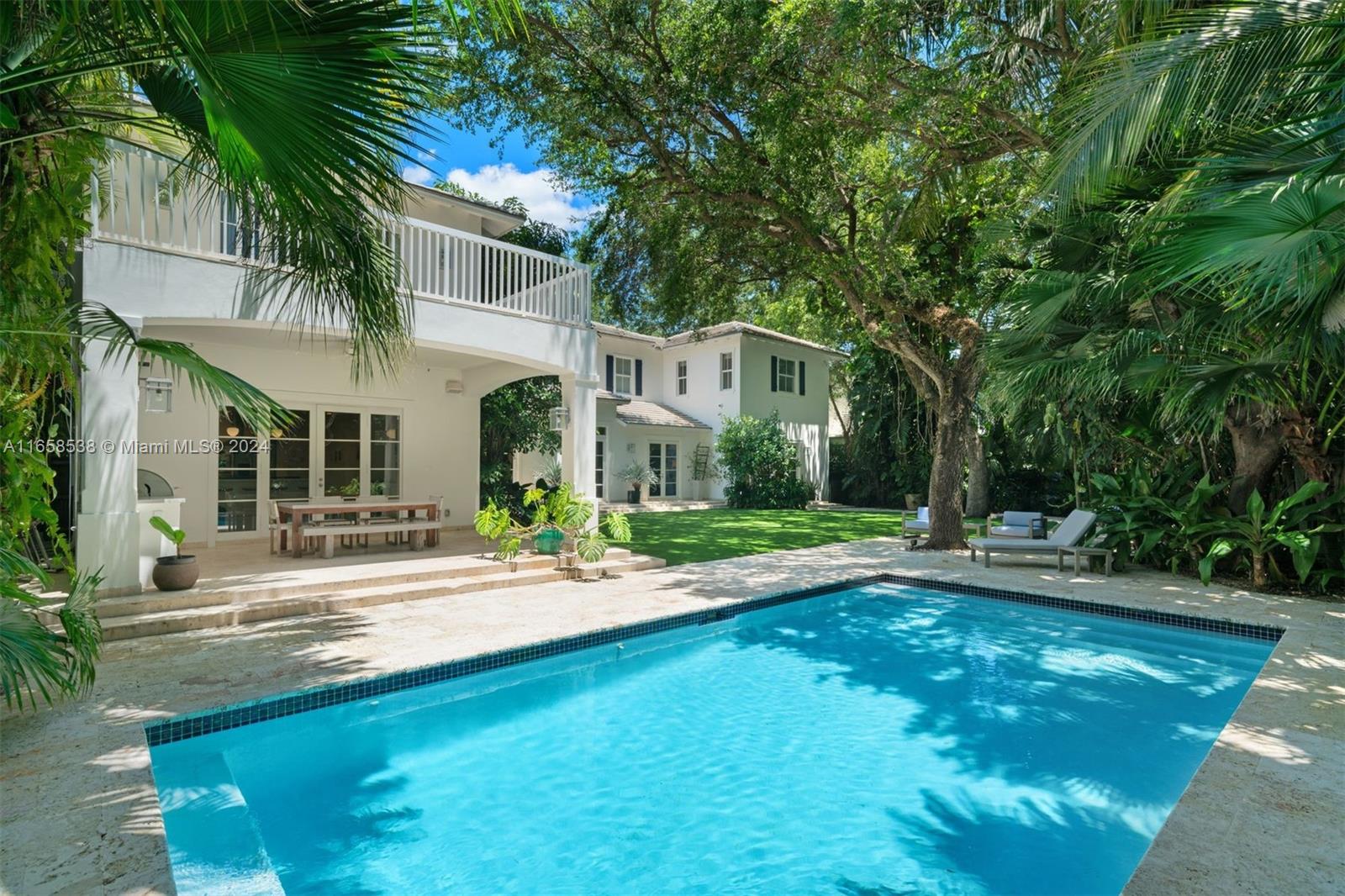 4050 Battersea Rd, Coconut Grove, Florida image 1