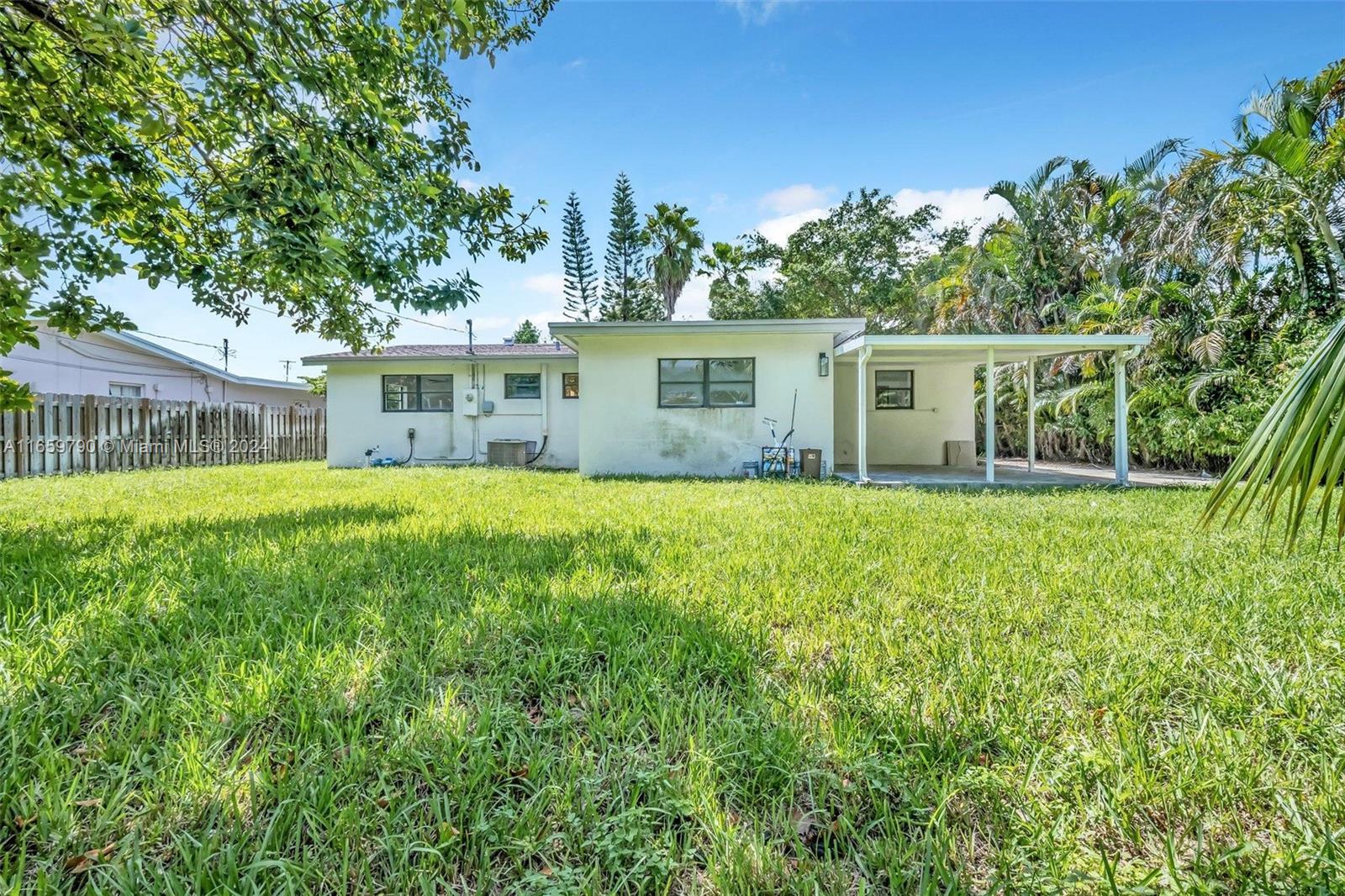 Listing Photo 10