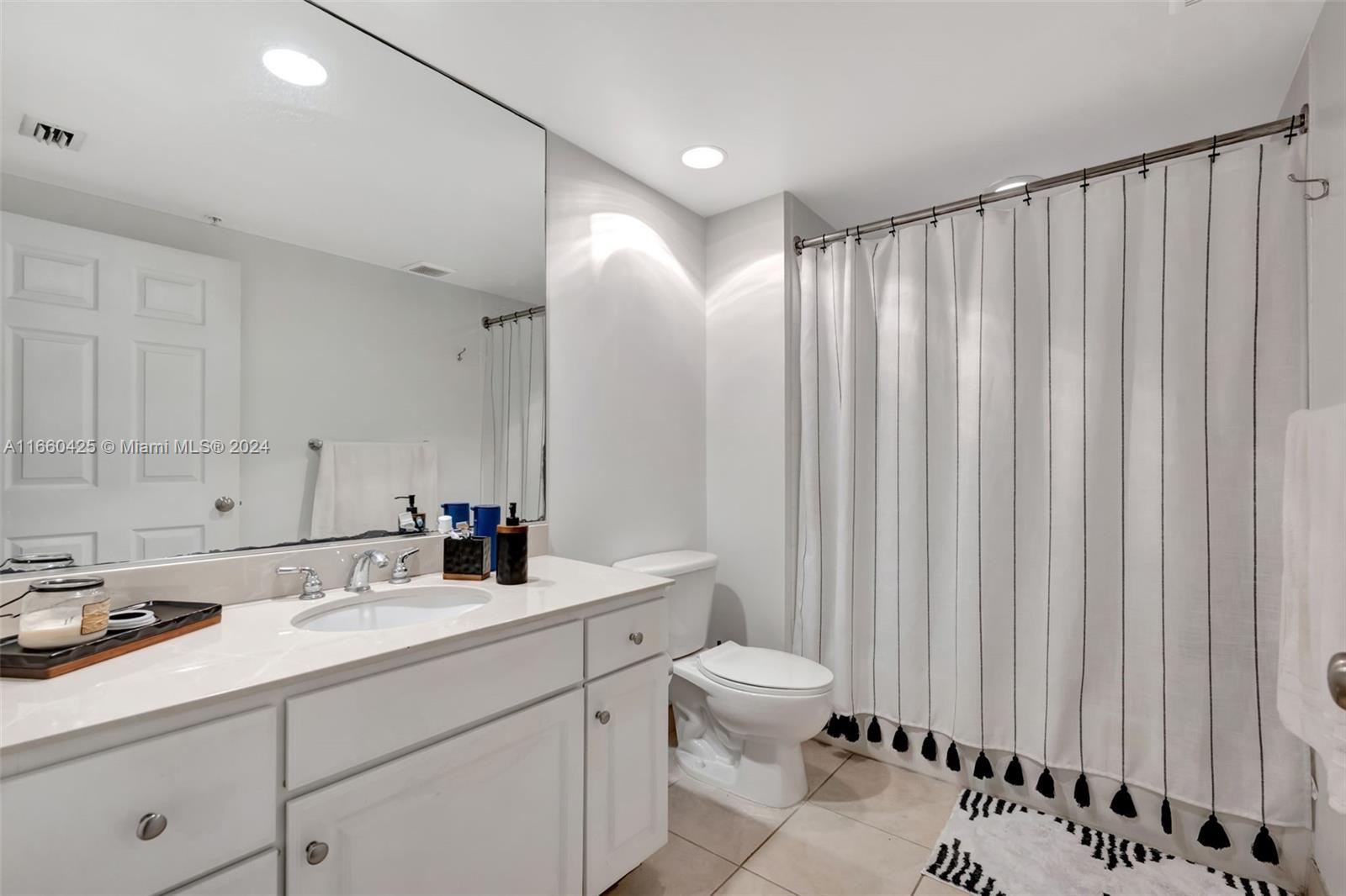 2000 N Bayshore Dr #303, Miami, Florida image 25