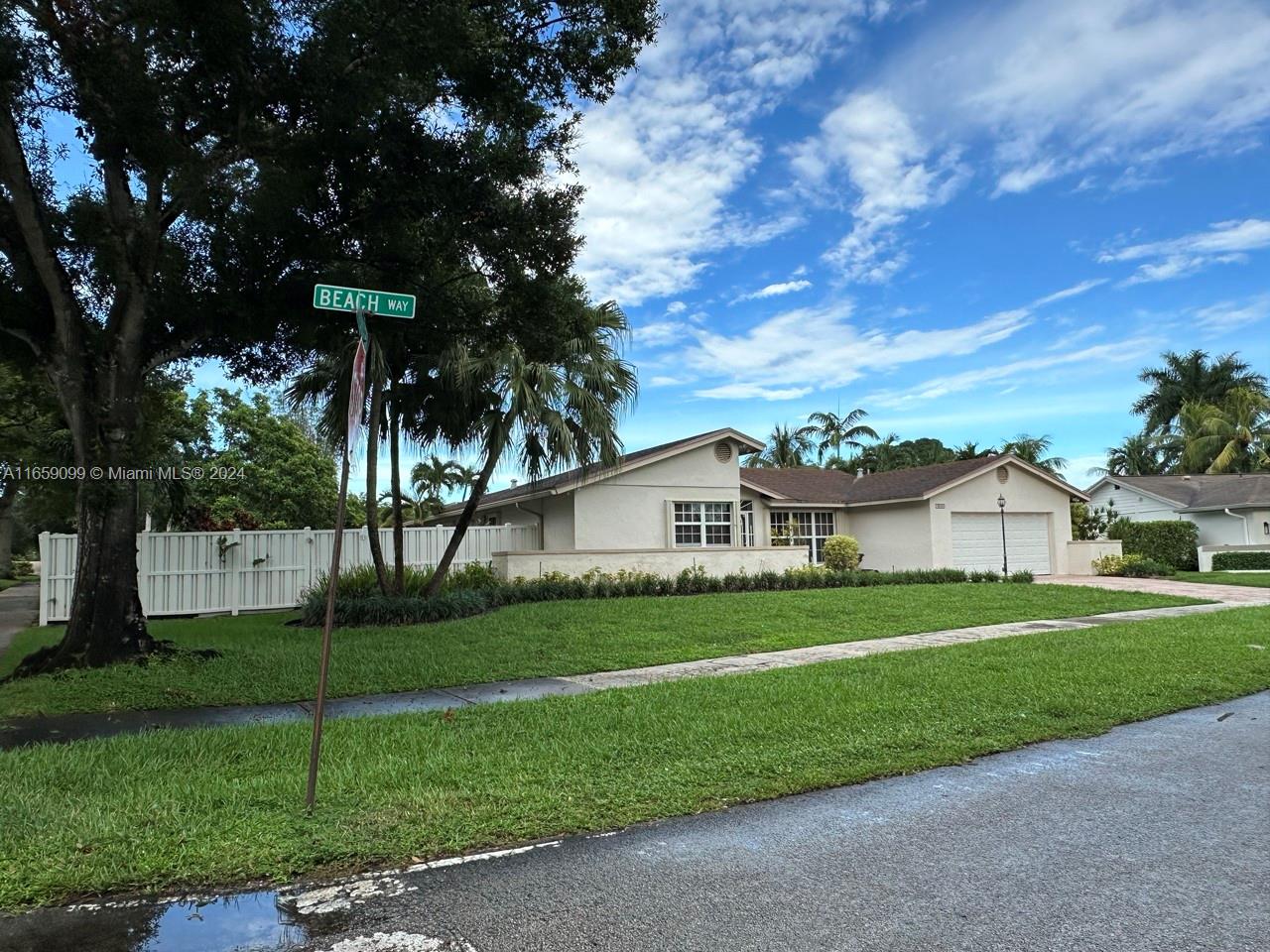 3800 Beach Way, Cooper City, Florida image 2