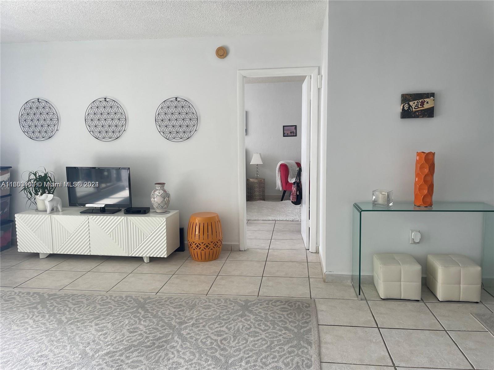 9273 Collins Ave #811, Surfside, Florida image 5