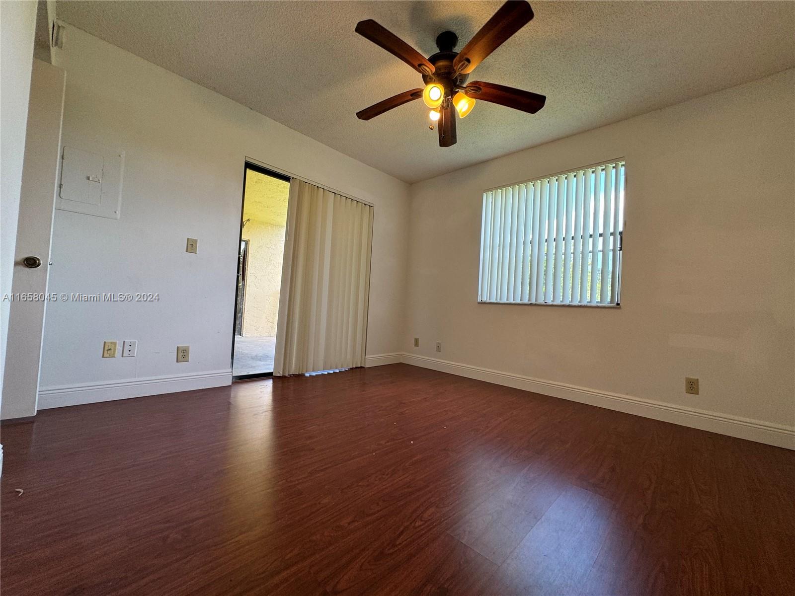 5801 Riverside Dr #202B3, Coral Springs, Florida image 16