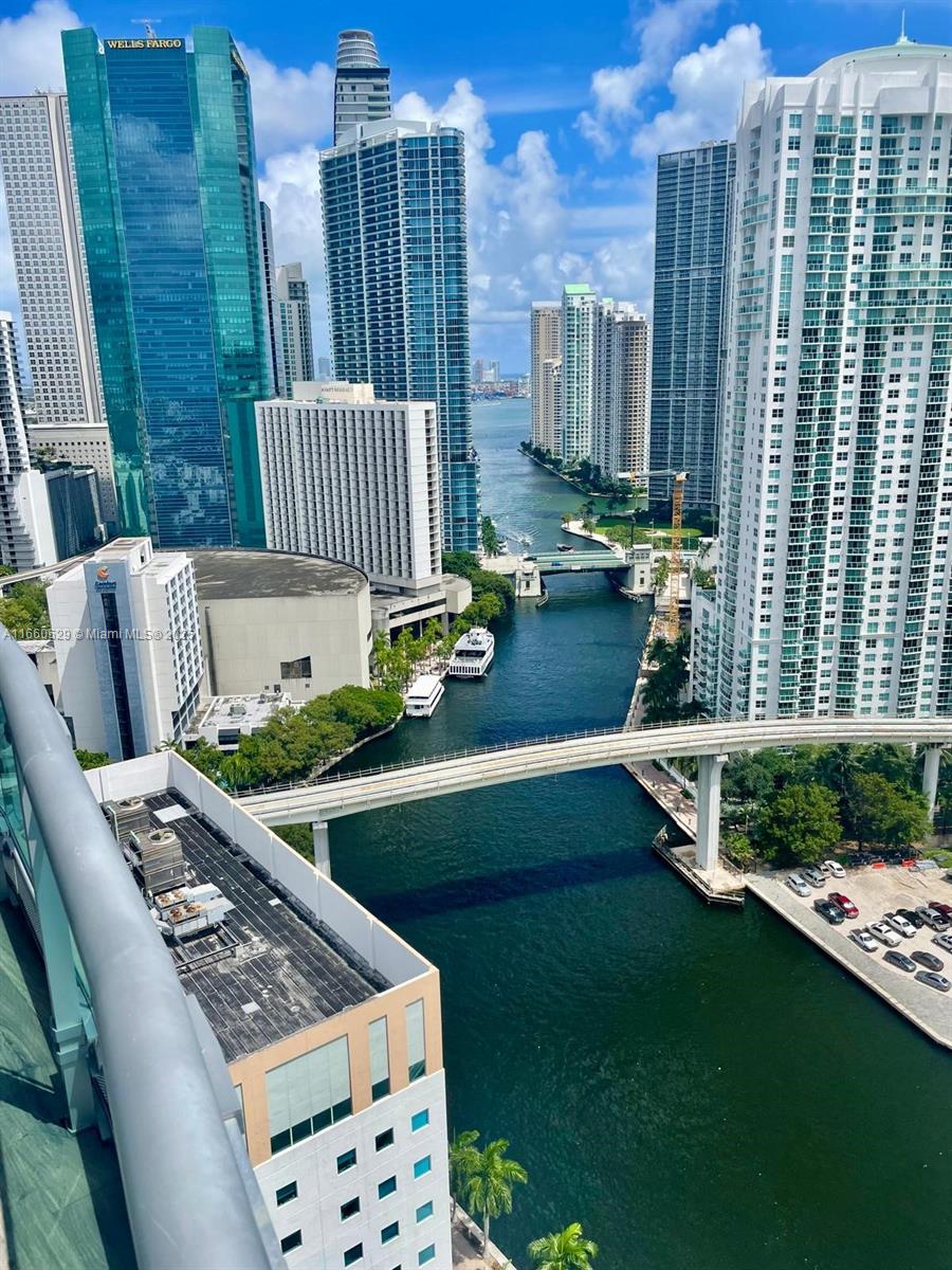 350 S Miami Ave #2902, Miami FL 33130
