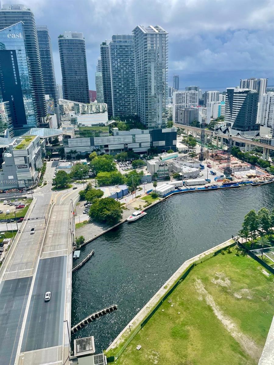 350 S Miami Ave #2902, Miami FL 33130