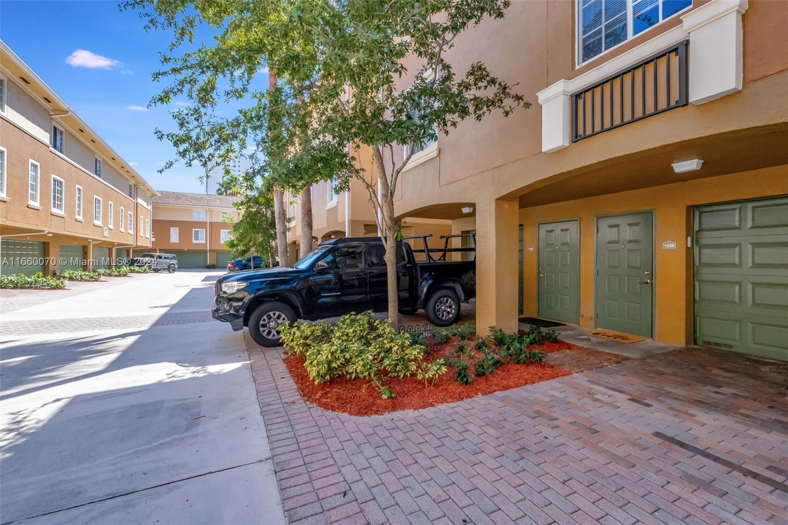 Listing Photo 17