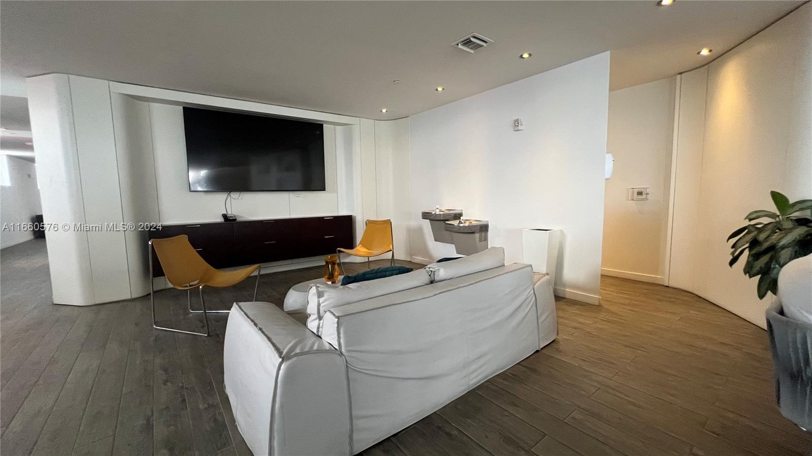 2602 E Hallandale Beach Blvd #R405, Hallandale Beach, Florida image 16