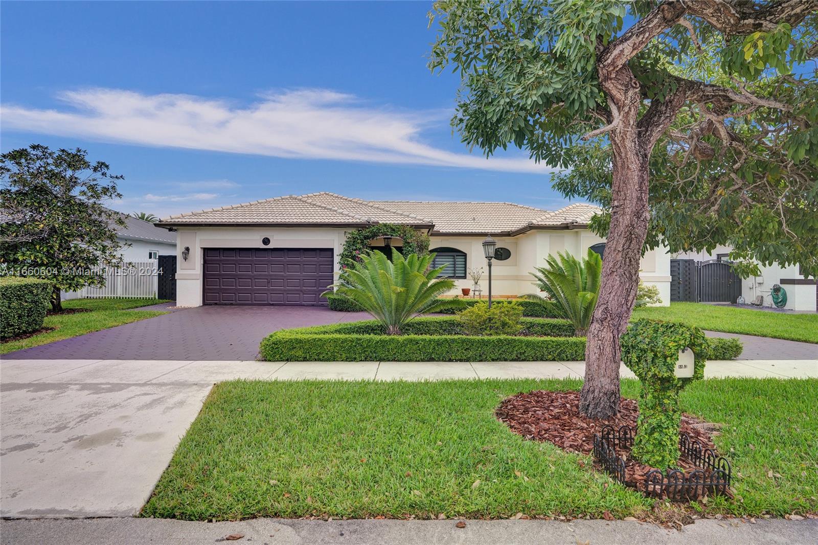 8843 NW 176th St, Hialeah, Florida image 3